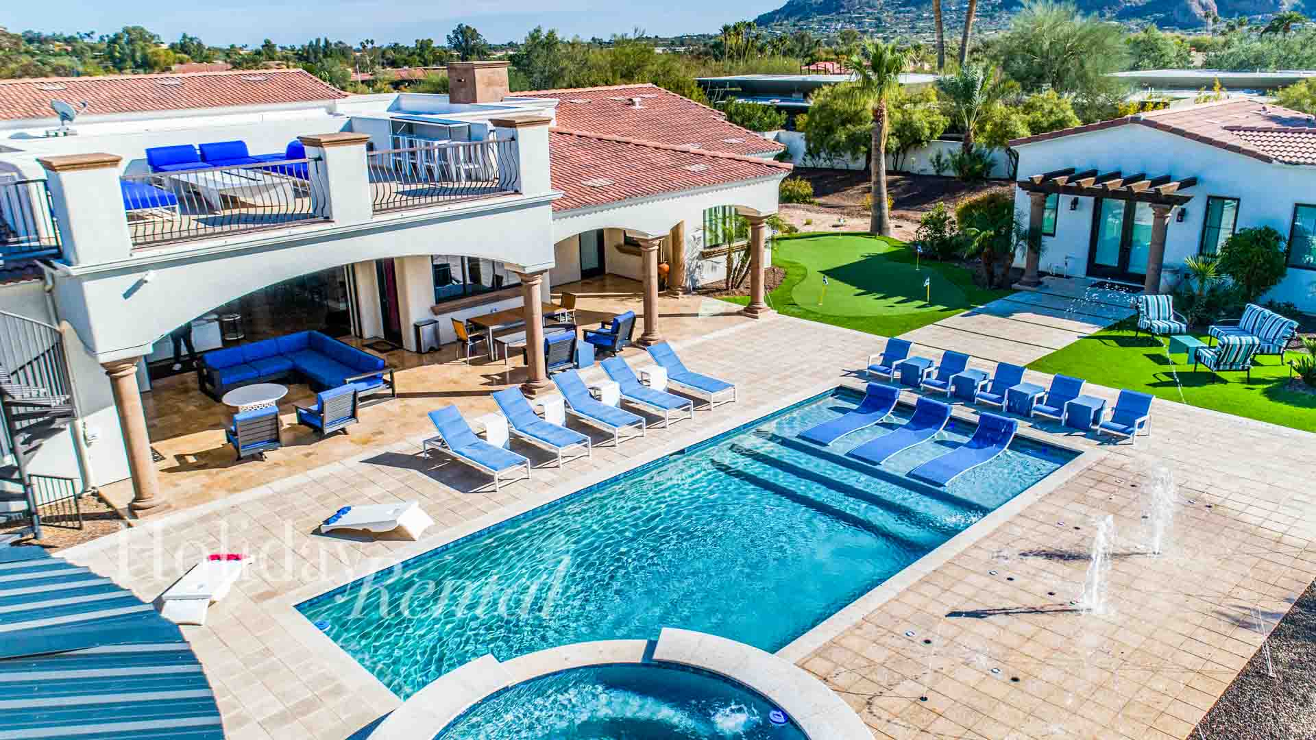 luxury vacation rental pool and splash pad