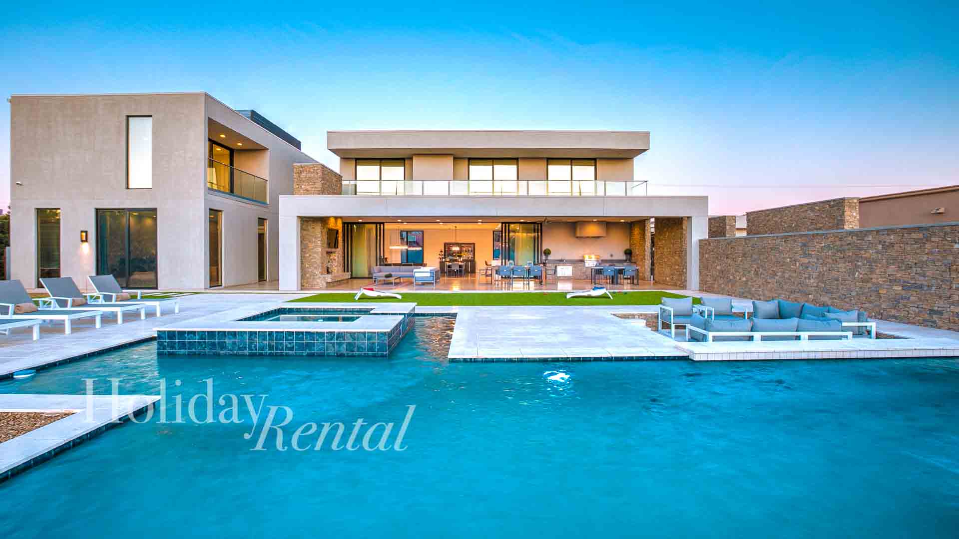 luxury vacation rental with pool and spa